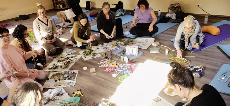 myyoga-retreat-boltenmuehle-basteln